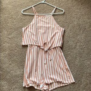 lizard thicket summer romper size small
